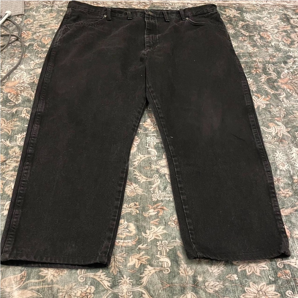 BLACK BAGGY WRANGLER JEANS